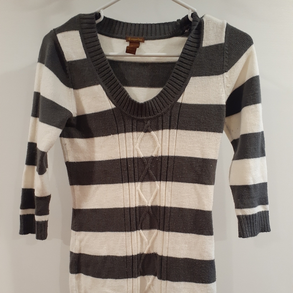Woman Copper Key Sweater Top
